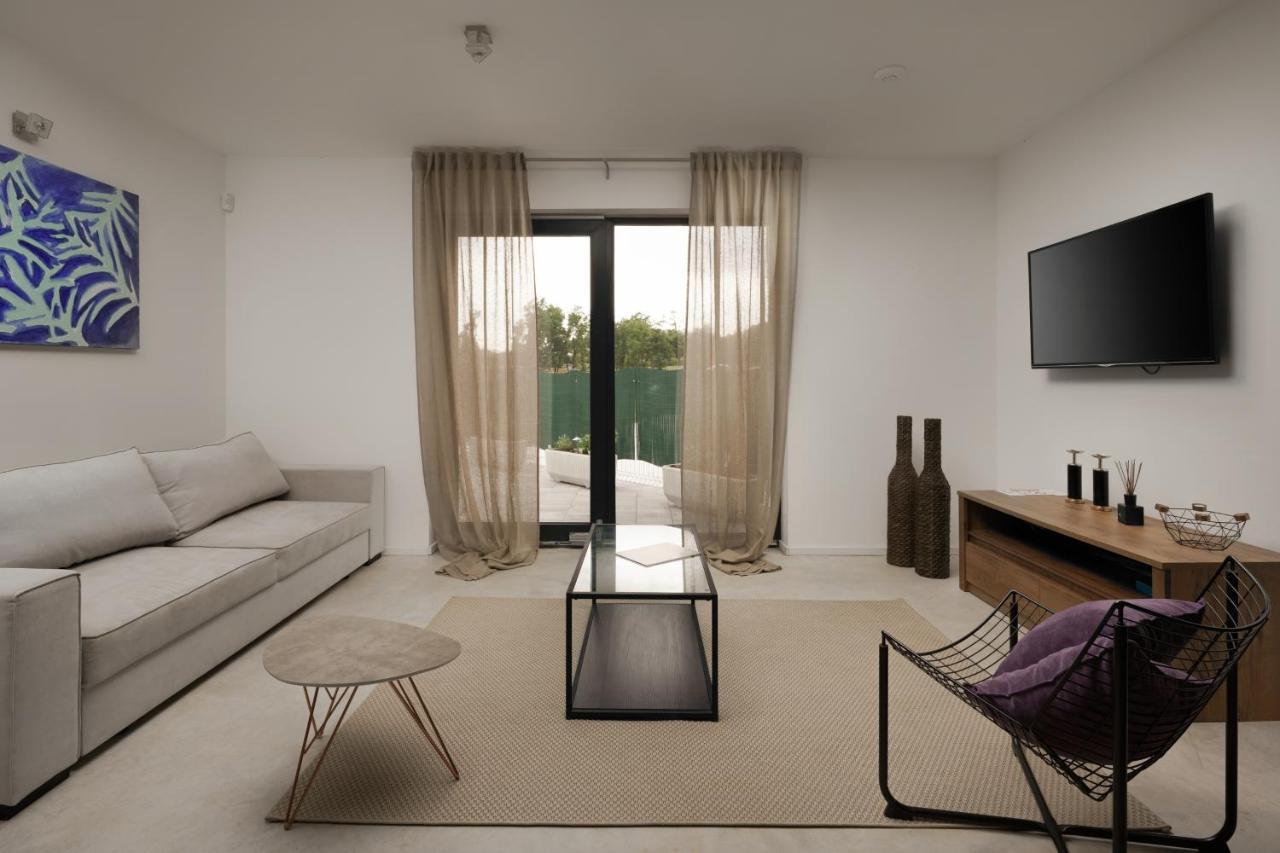 Villa San Polo Max Divsici Exterior photo